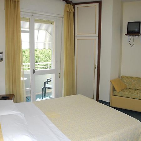 Hotel Nettuno กัตตอลิกา ภายนอก รูปภาพ