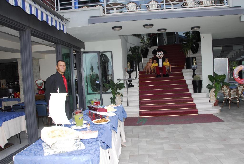 Hotel Nettuno กัตตอลิกา ภายนอก รูปภาพ