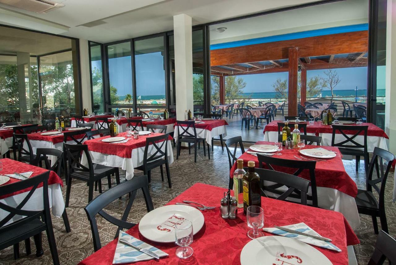 Hotel Nettuno กัตตอลิกา ภายนอก รูปภาพ