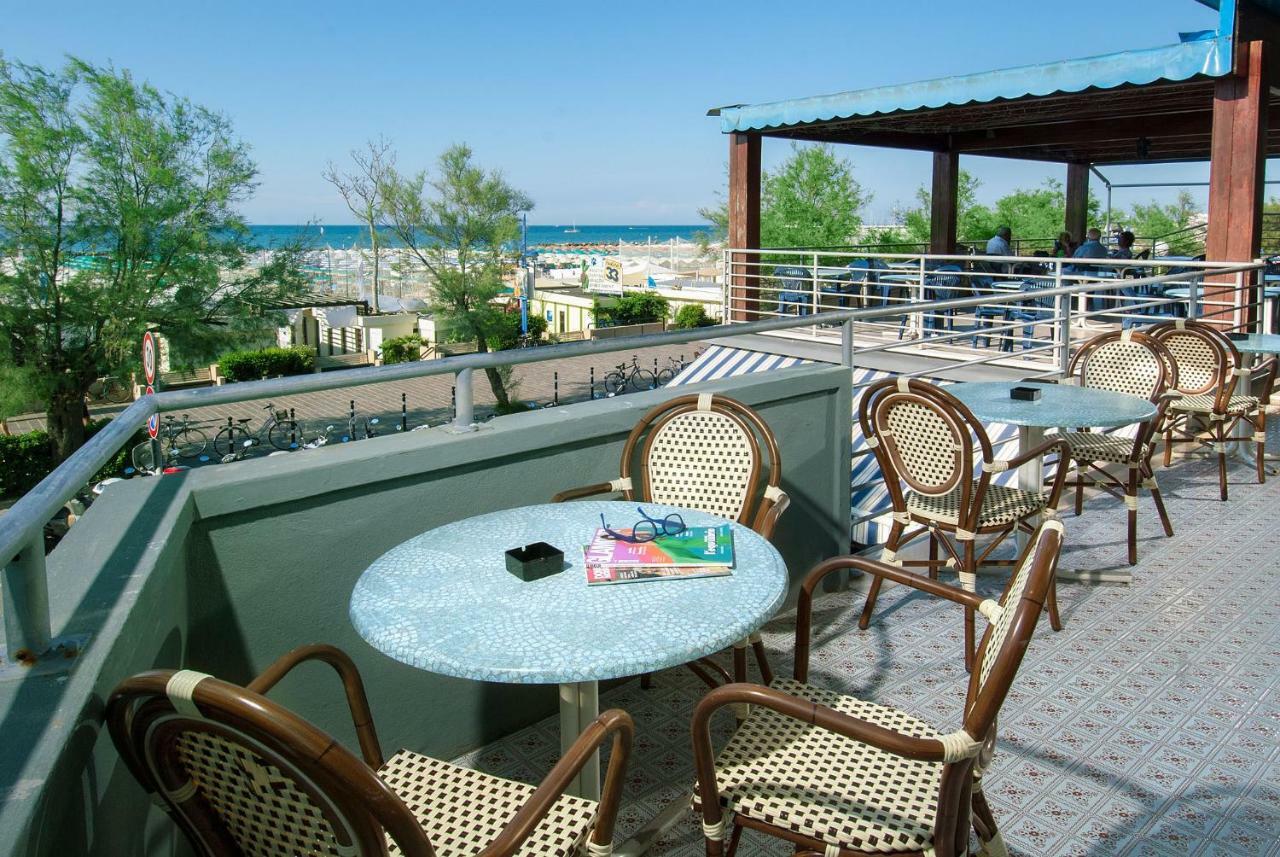 Hotel Nettuno กัตตอลิกา ภายนอก รูปภาพ