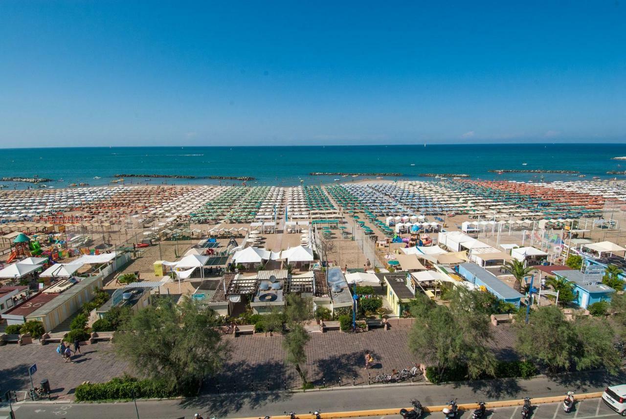 Hotel Nettuno กัตตอลิกา ภายนอก รูปภาพ